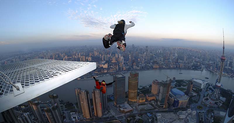 Base Jump illegal du NYC Freedom Tower
