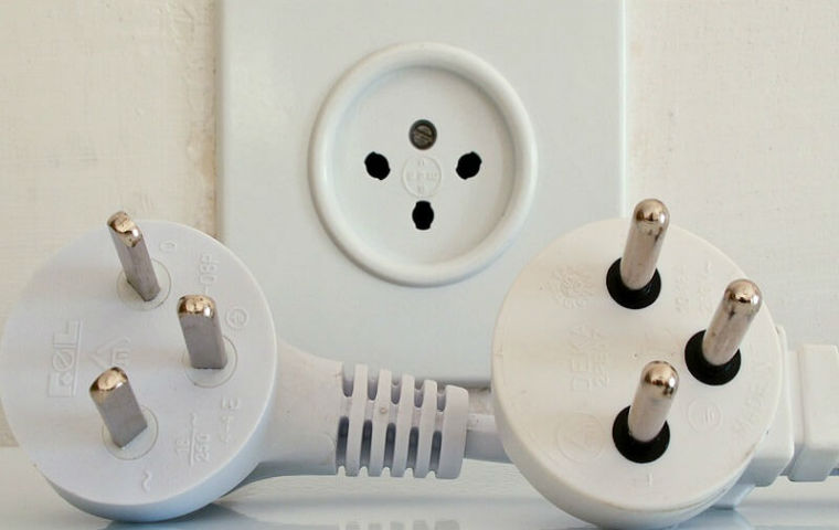 prise electrique etranger