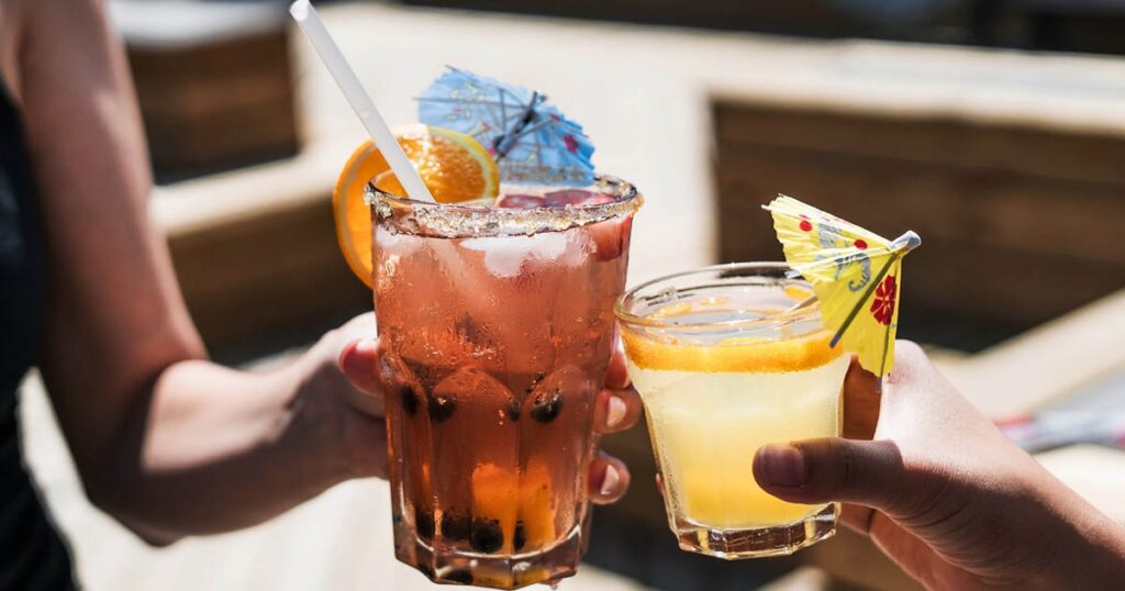 5 Meilleurs beach clubs à Phuket